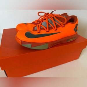 Nike KD VI (GS) 6 Basketball Shoes Youth Sz 4.5Y Suns Total Orange 599477-800
